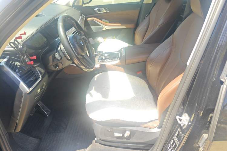Used BMW X5 2022 xDrive40i M Sport Package Left Front Seat