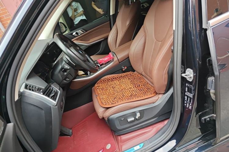 Used BMW X5 2022 xDrive40i M Sport Package Left Front Seat