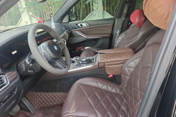 Used BMW X5 2022 Restyled xDrive 40Li M Sport Package Left Front Seat
