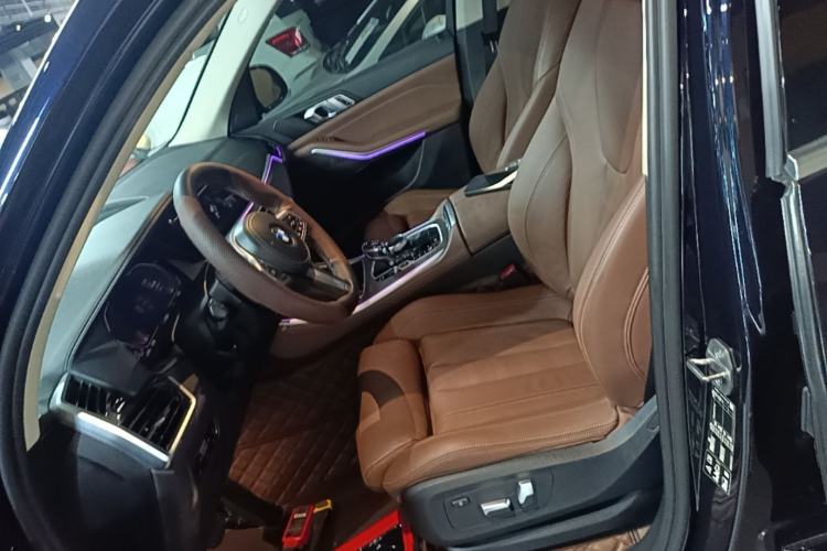 Used BMW X5 2022 xDrive30i M Sport Package Left Front Seat