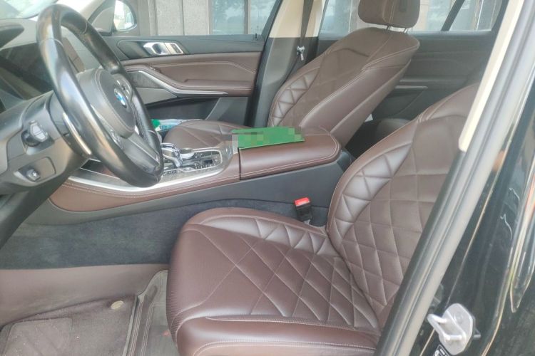 Used BMW X5 2022 xDrive 30Li M Sport Package Left Front Seat