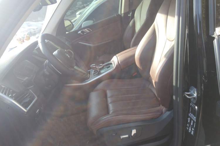 Used BMW X5 2022 xDrive30i M Sport Package Left Front Seat