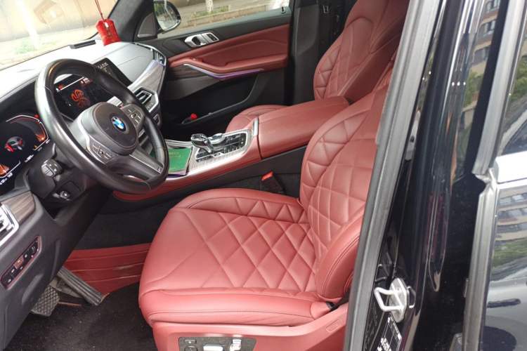 Used BMW X5 2022 Restyled xDrive 40Li M Sport Package Left Front Seat
