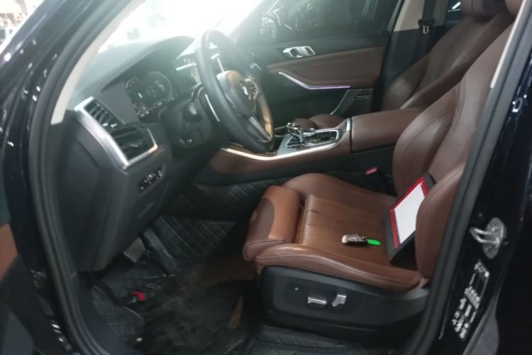 Used BMW X5 2022 xDrive30i M Sport Package Left Front Seat