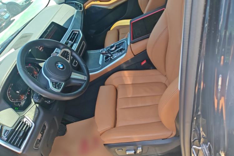 Used BMW X5 2022 xDrive30i M Sport Package Left Front Seat
