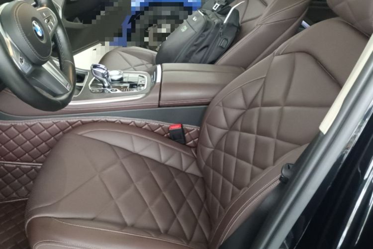 Used BMW X5 2022 xDrive 30Li Luxury M Sport Package Left Front Seat