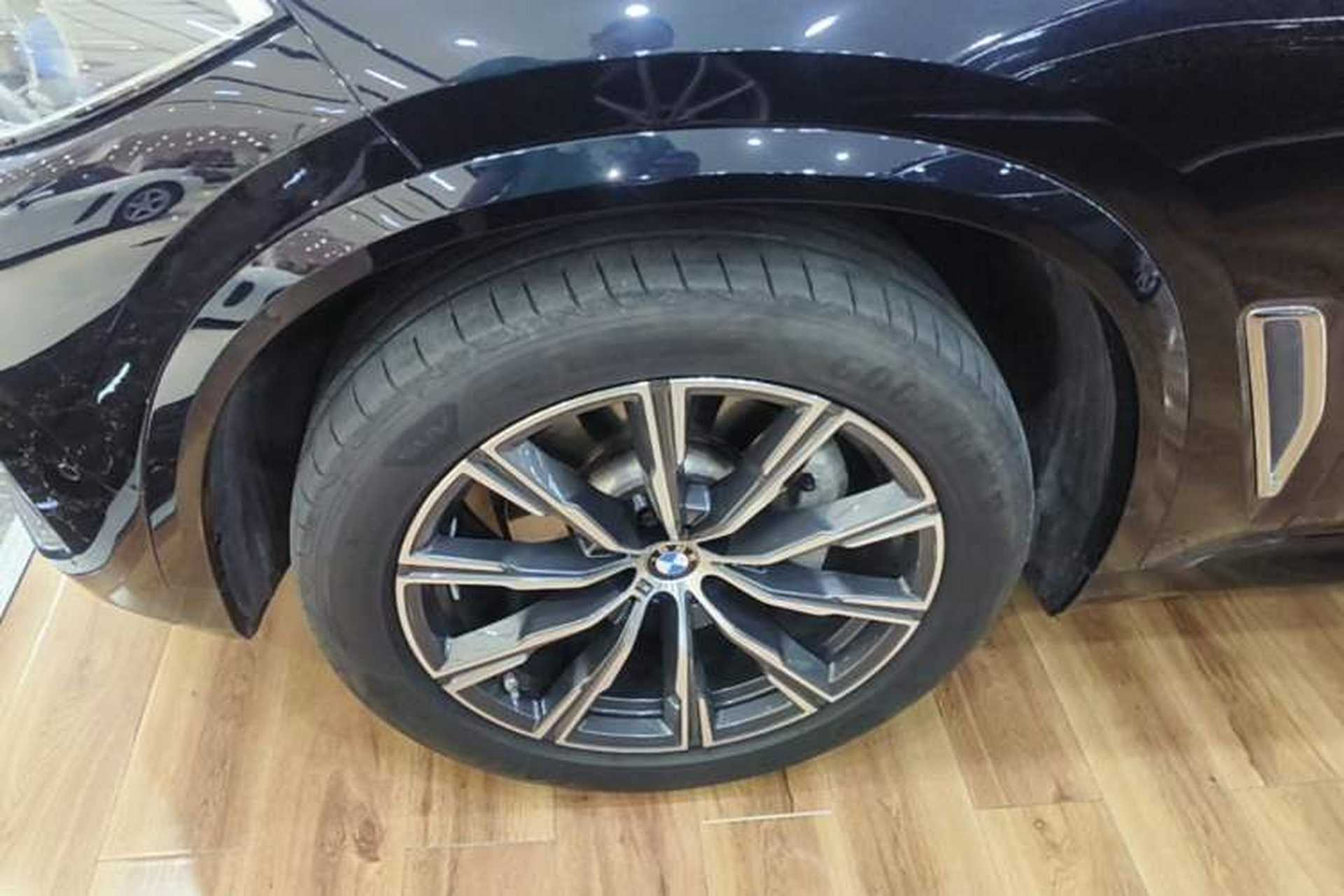 Used BMW X5 2022 xDrive 30Li Luxury M Sport Package Left Front Wheel Hub