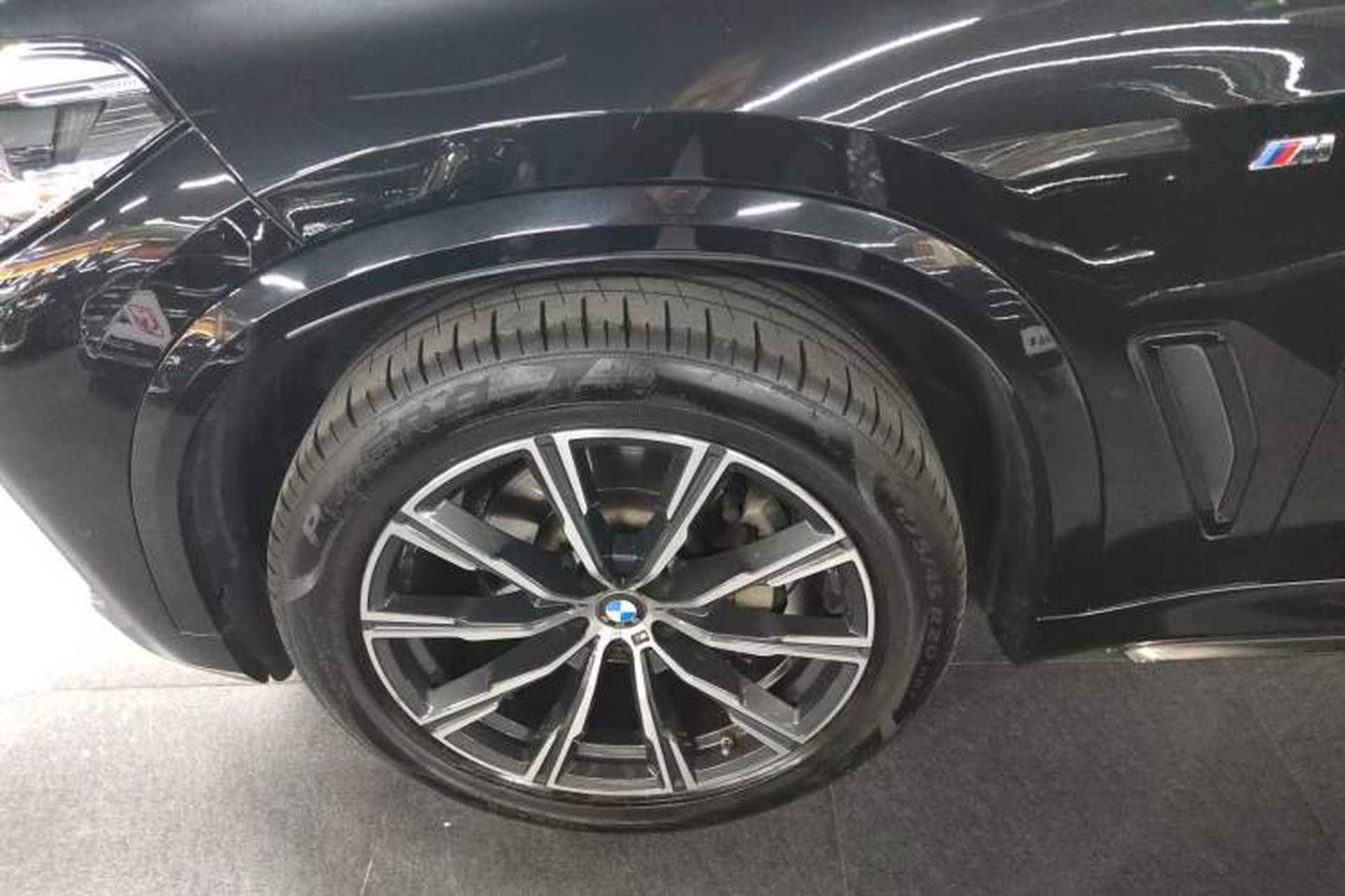 Used BMW X5 2022 xDrive30i M Sport Package Left Front Wheel Hub