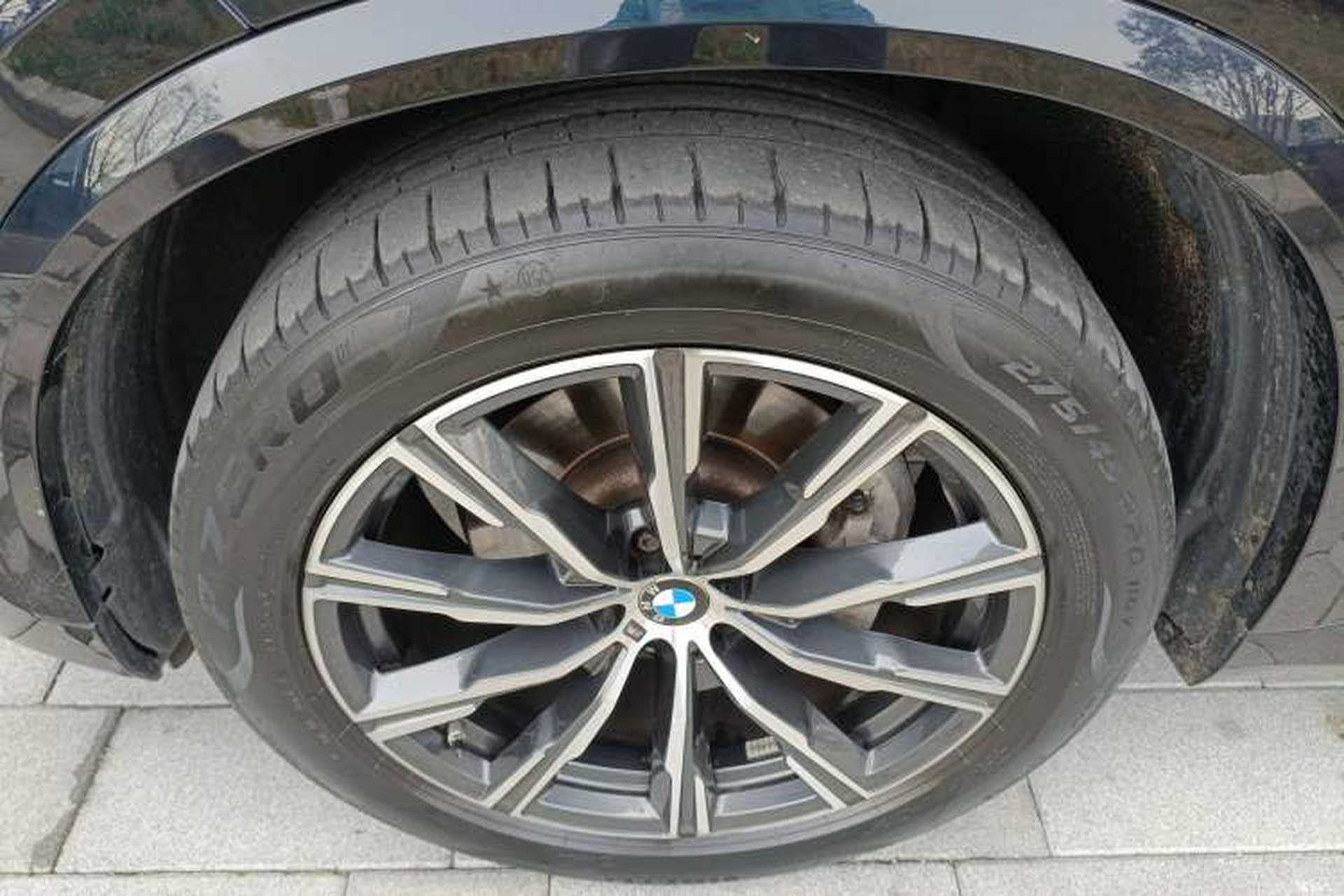 Used BMW X5 2022 Restyled xDrive 30Li Luxury Version M Sport Package Left Front Wheel Hub