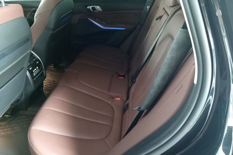 Used BMW X5 2022 xDrive40i Luxury Edition M Sport Package Left Rear Seat
