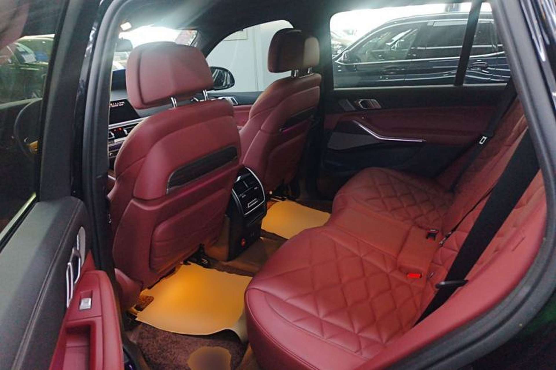 Used BMW X5 2022 Restyled xDrive 40Li M Sport Package Left Rear Seat