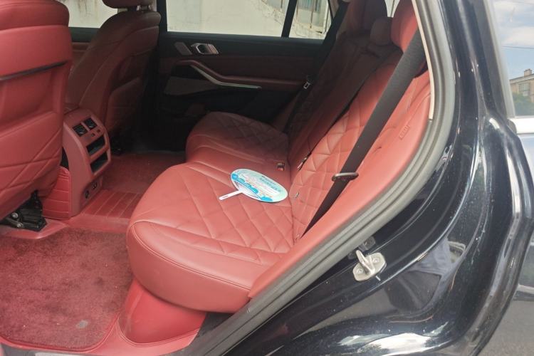 Used BMW X5 2022 Restyled xDrive 30Li Luxury Version M Sport Package Left Rear Seat