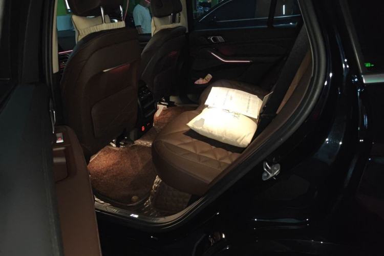 Used BMW X5 2022 Restyled xDrive 30Li M Sport Package Left Rear Seat