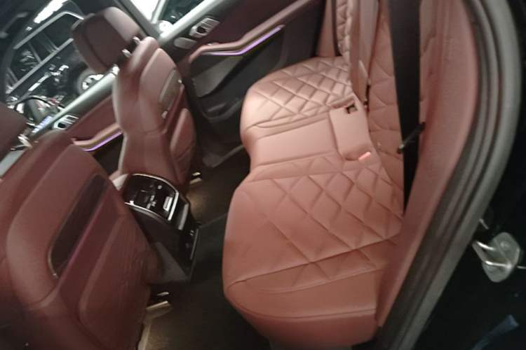 Used BMW X5 2022 Restyled xDrive 40Li M Sport Package Left Rear Seat