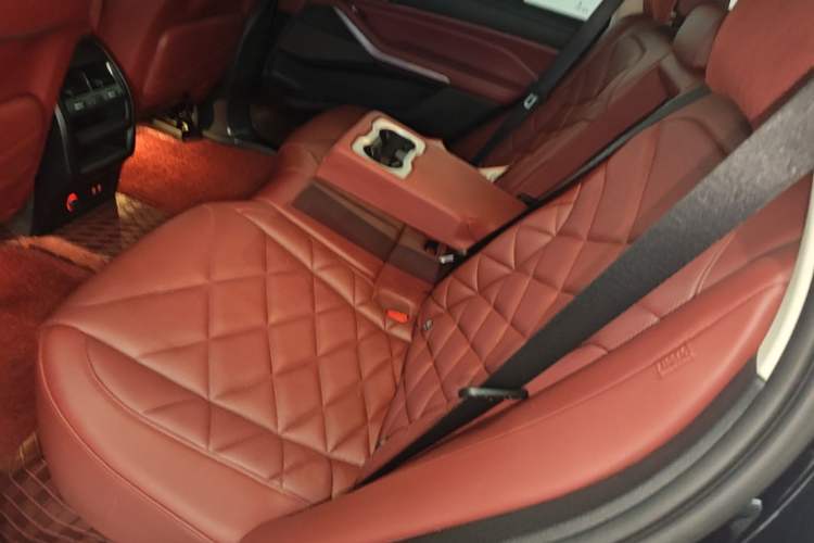 Used BMW X5 2022 Restyled xDrive 30Li M Sport Package Left Rear Seat