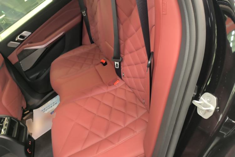 Used BMW X5 2022 Restyled xDrive 30Li Luxury Version M Sport Package Left Rear Seat
