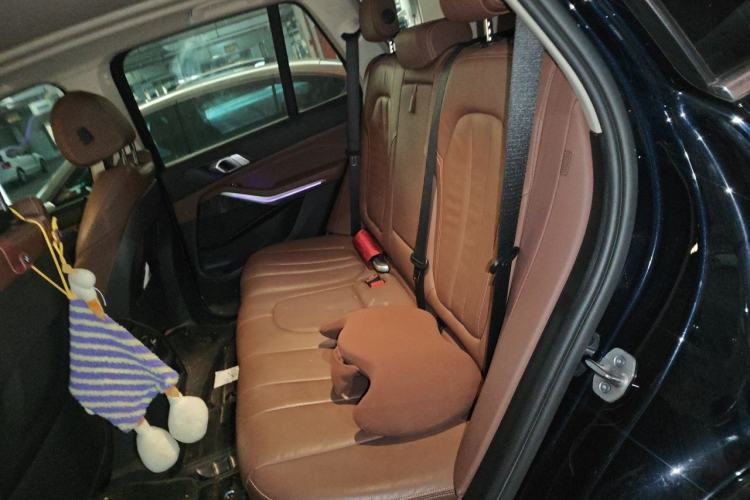 Used BMW X5 2022 xDrive30i M Sport Package Left Rear Seat