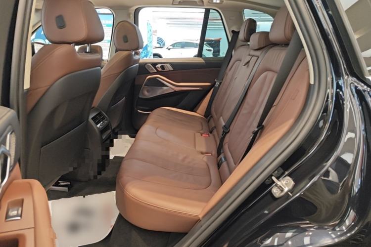 Used BMW X5 2022 xDrive30i M Sport Package Left Rear Seat