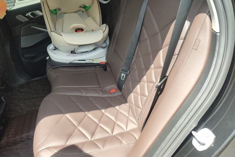 Used BMW X5 2022 Restyled xDrive 30Li Luxury Version M Sport Package Left Rear Seat