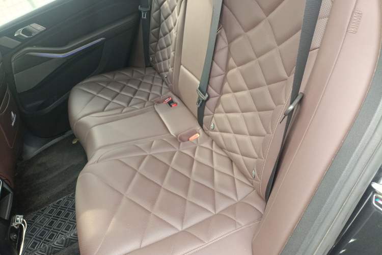 Used BMW X5 2022 Restyled xDrive 40Li M Sport Package Left Rear Seat