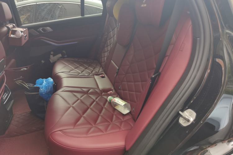 Used BMW X5 2022 xDrive 40Li Luxury Edition M Sport Package Left Rear Seat