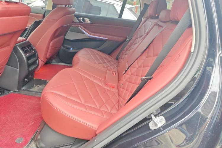 Used BMW X5 2022 Restyled xDrive 30Li Luxury Version M Sport Package Left Rear Seat