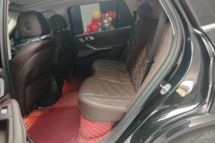 Used BMW X5 2022 xDrive 30Li M Sport Package Left Rear Seat