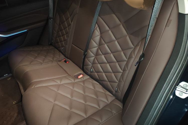 Used BMW X5 2022 Restyled xDrive 30Li Luxury Version M Sport Package Left Rear Seat