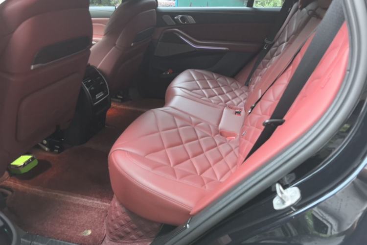 Used BMW X5 2022 Restyled xDrive 40Li Luxury Edition M Sport Package Left Rear Seat