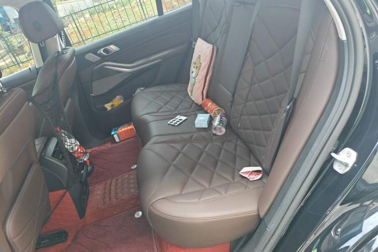 Used BMW X5 2022 Restyled xDrive 30Li Luxury Version M Sport Package Left Rear Seat