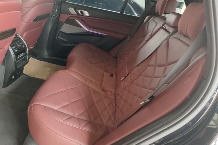 Used BMW X5 2022 Restyled xDrive 40Li M Sport Package Left Rear Seat