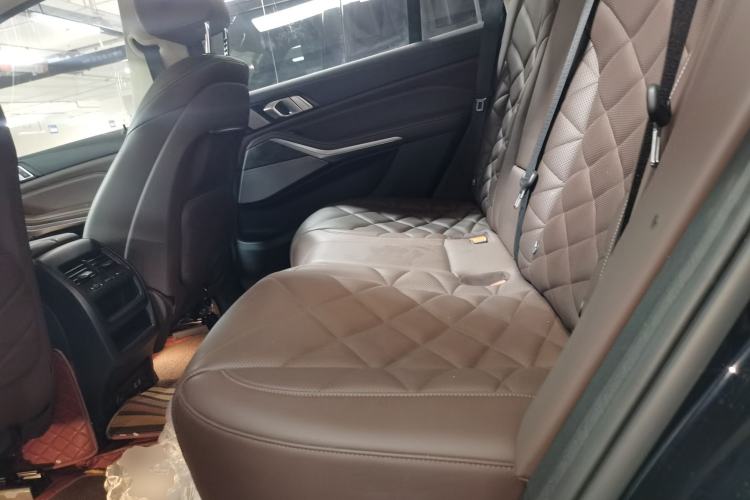 Used BMW X5 2022 xDrive 30Li M Sport Package Left Rear Seat