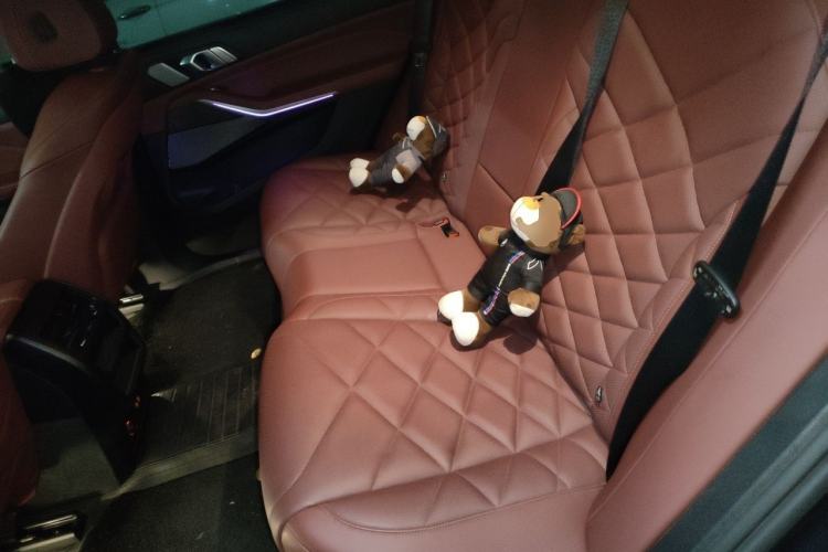 Used BMW X5 2022 Restyled xDrive 30Li Luxury Version M Sport Package Left Rear Seat