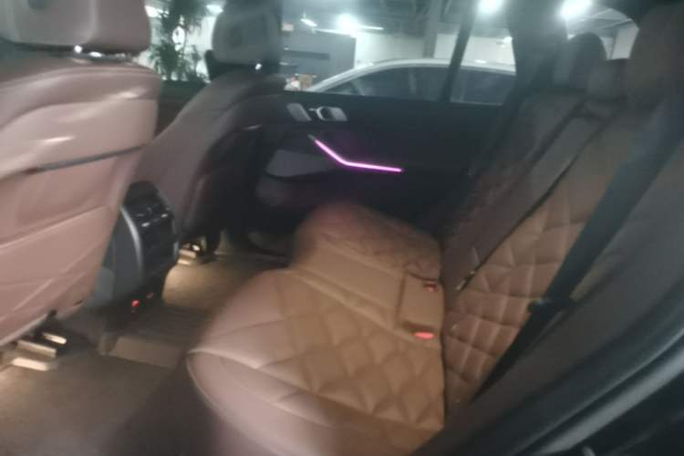Used BMW X5 2022 Restyled xDrive 30Li Luxury Version M Sport Package Left Rear Seat