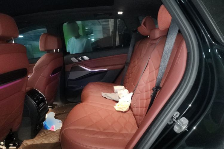 Used BMW X5 2022 Restyled xDrive 40Li M Sport Package Left Rear Seat