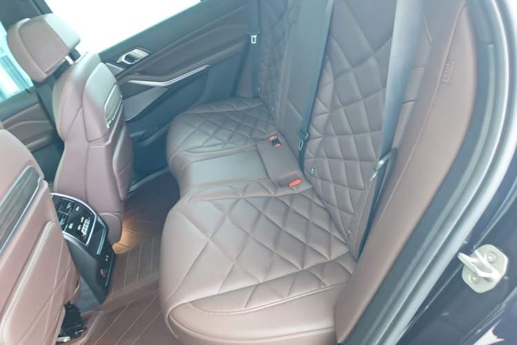 Used BMW X5 2022 Restyled xDrive 40Li M Sport Package Left Rear Seat