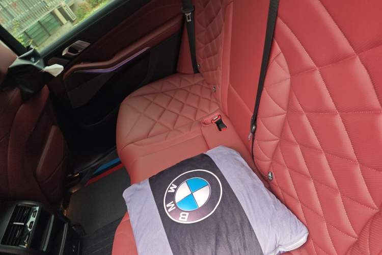 Used BMW X5 2022 xDrive 30Li M Sport Package Left Rear Seat