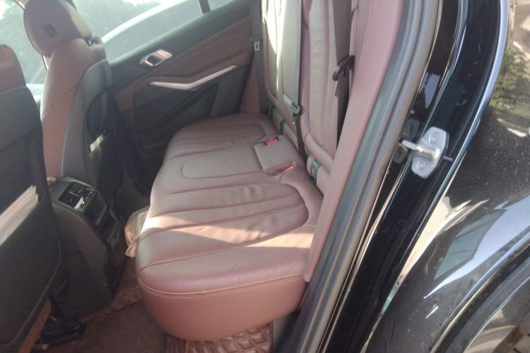 Used BMW X5 2022 xDrive30i M Sport Package Left Rear Seat