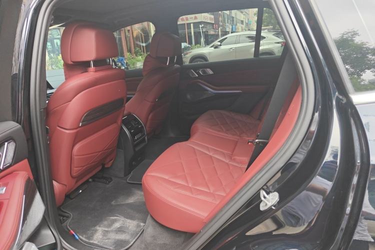 Used BMW X5 2022 Restyled xDrive 40Li M Sport Package Left Rear Seat