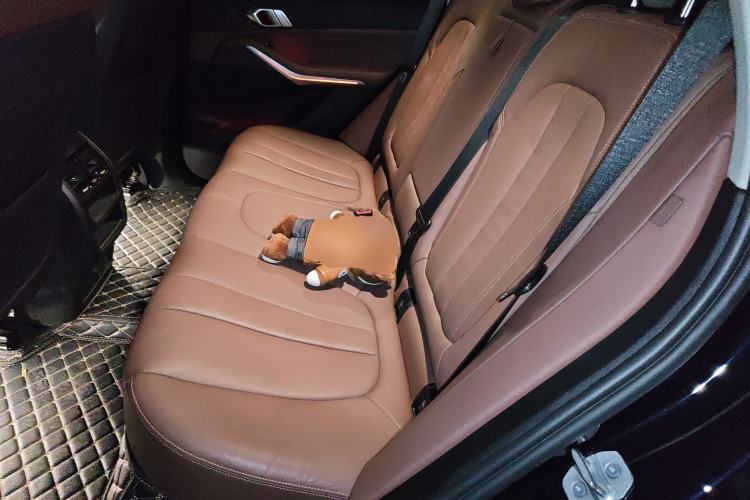 Used BMW X5 2022 xDrive30i M Sport Package Left Rear Seat