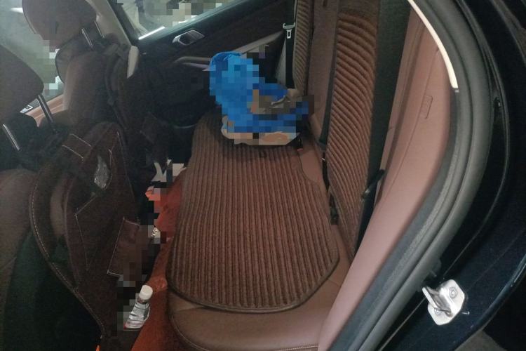 Used BMW X5 2022 xDrive40i M Sport Package Left Rear Seat