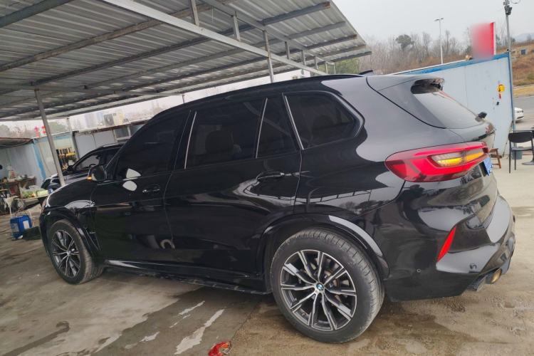 Used BMW X5 2022 Restyled xDrive 30Li Luxury Version M Sport Package Left Side
