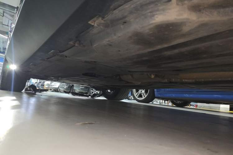 Used BMW X5 2022 Restyled xDrive 30Li Luxury Version M Sport Package Left Side Sill