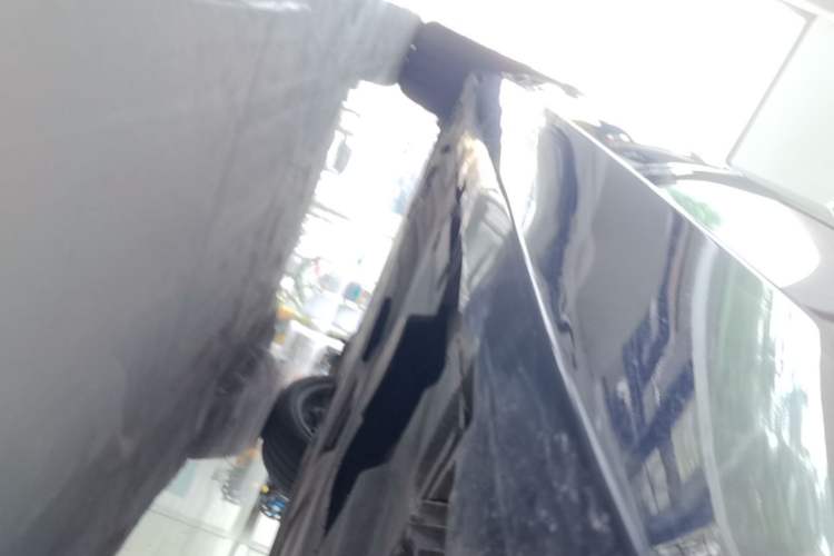 Used BMW X5 2022 xDrive30i M Sport Package Left Side Sill