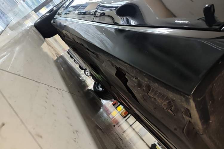 Used BMW X5 2022 Restyled xDrive 40Li M Sport Package Left Side Sill