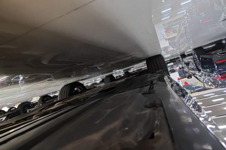 Used BMW X5 2022 Restyled xDrive 40Li M Sport Package Left Side Sill