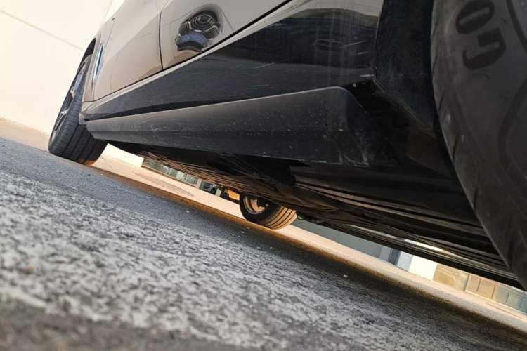 Used BMW X5 2022 Restyled xDrive 40Li M Sport Package Left Side Sill