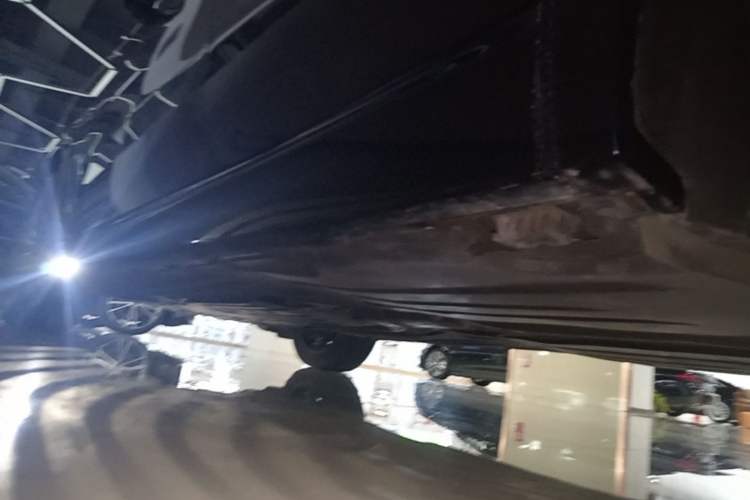 Used BMW X5 2022 Restyled xDrive 30Li Luxury Version M Sport Package Left Side Sill
