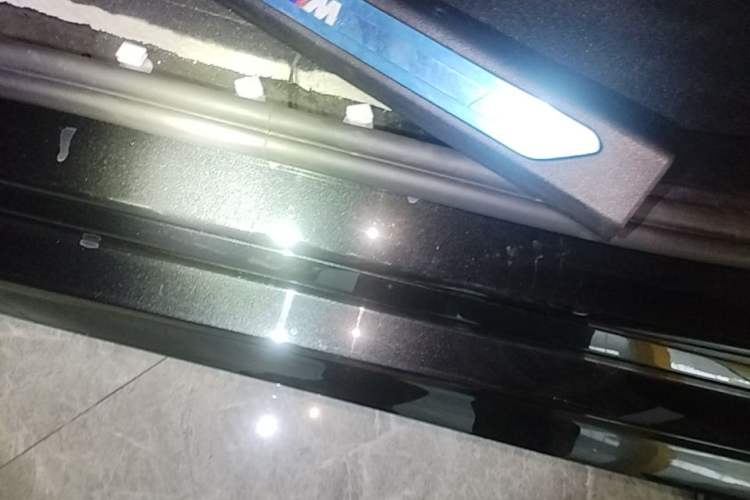 Used BMW X5 2022 xDrive40i Luxury Edition M Sport Package Left Side Sill