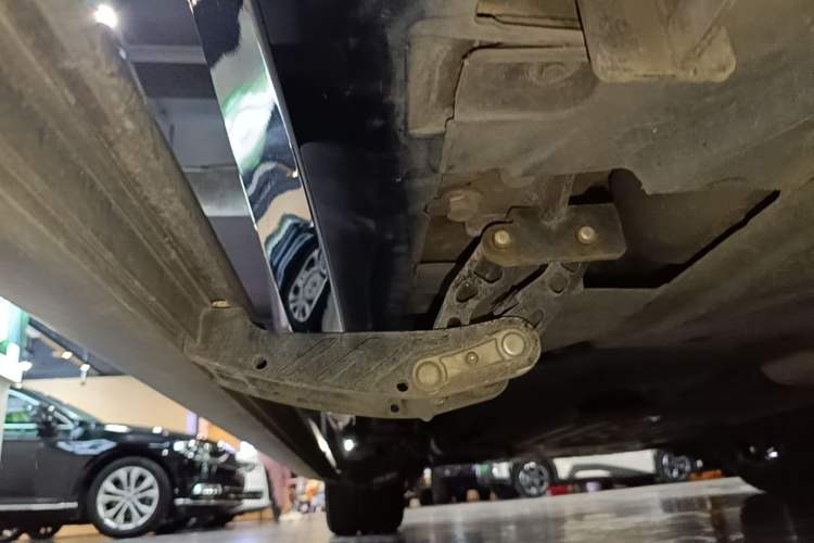 Used BMW X5 2022 xDrive30i M Sport Package Left Side Sill